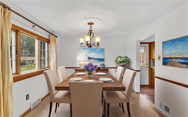 105 Northumberland Dr., Irwin, 15642, 4 Bedrooms Bedrooms, 11 Rooms Rooms,2.1 BathroomsBathrooms,Residential,For Sale,Northumberland Dr.,1747107
