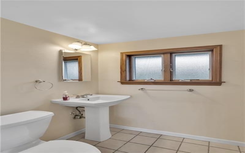 105 Northumberland Dr., Irwin, 15642, 4 Bedrooms Bedrooms, 11 Rooms Rooms,2.1 BathroomsBathrooms,Residential,For Sale,Northumberland Dr.,1747107