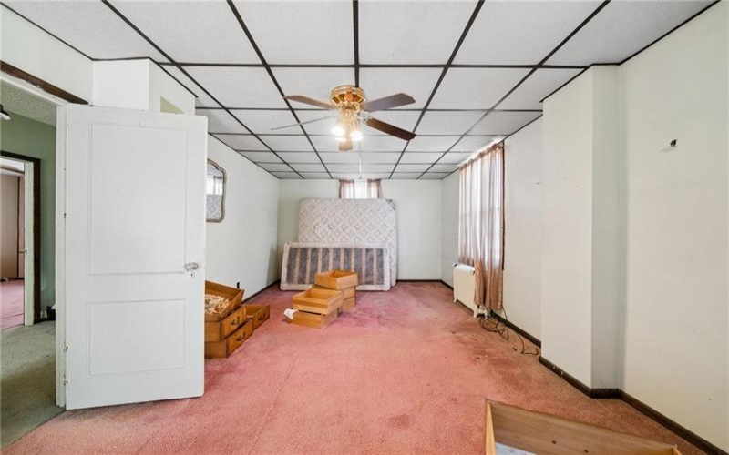 107 9TH STREET, DONORA, 15033, 5 Bedrooms Bedrooms, 10 Rooms Rooms,2 BathroomsBathrooms,Residential,For Sale,9TH STREET,1758763