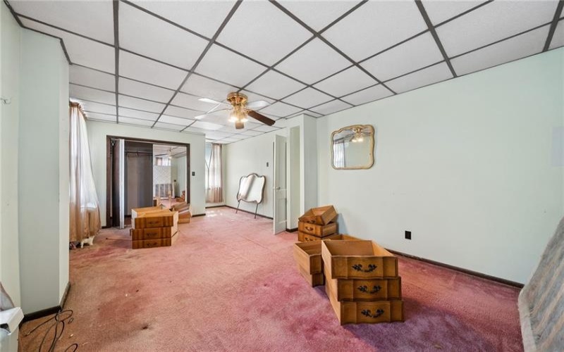 107 9TH STREET, DONORA, 15033, 5 Bedrooms Bedrooms, 10 Rooms Rooms,2 BathroomsBathrooms,Residential,For Sale,9TH STREET,1758763