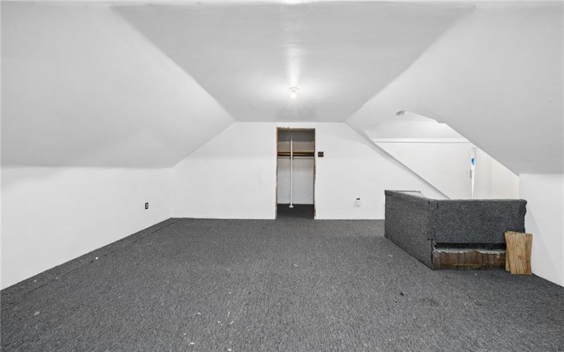 107 9TH STREET, DONORA, 15033, 5 Bedrooms Bedrooms, 10 Rooms Rooms,2 BathroomsBathrooms,Residential,For Sale,9TH STREET,1758763