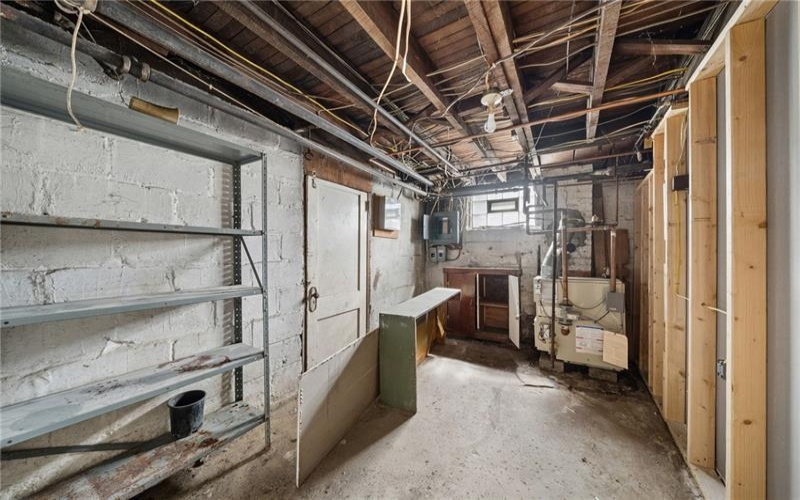 107 9TH STREET, DONORA, 15033, 5 Bedrooms Bedrooms, 10 Rooms Rooms,2 BathroomsBathrooms,Residential,For Sale,9TH STREET,1758763
