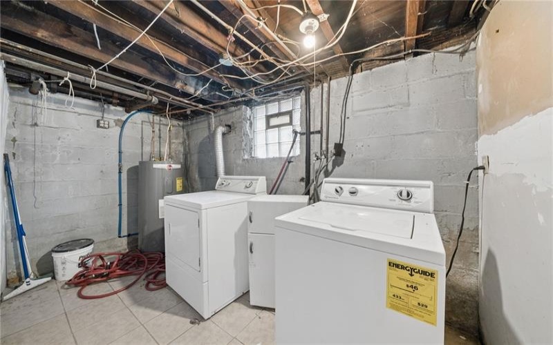 107 9TH STREET, DONORA, 15033, 5 Bedrooms Bedrooms, 10 Rooms Rooms,2 BathroomsBathrooms,Residential,For Sale,9TH STREET,1758763