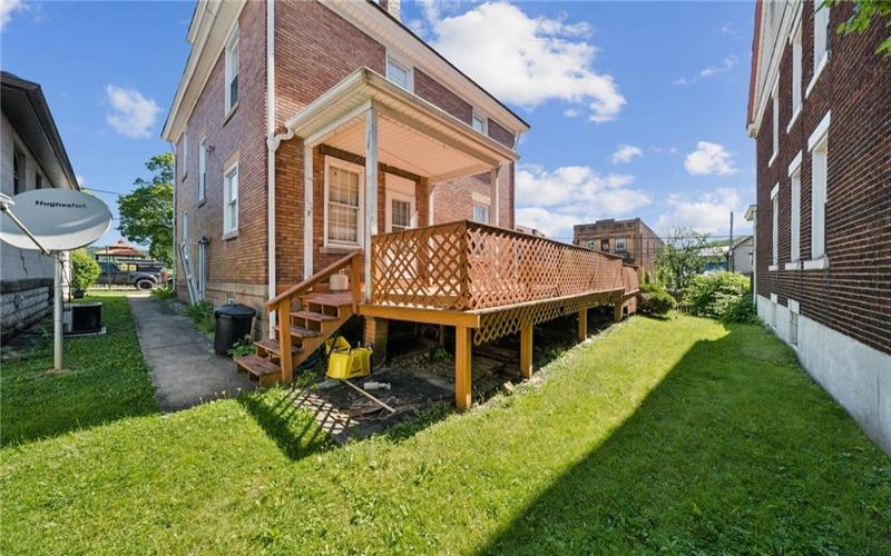 107 9TH STREET, DONORA, 15033, 5 Bedrooms Bedrooms, 10 Rooms Rooms,2 BathroomsBathrooms,Residential,For Sale,9TH STREET,1758763