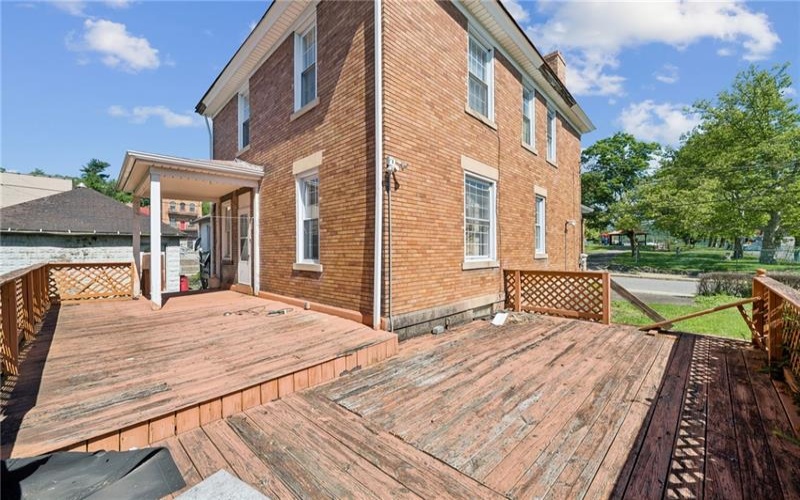 107 9TH STREET, DONORA, 15033, 5 Bedrooms Bedrooms, 10 Rooms Rooms,2 BathroomsBathrooms,Residential,For Sale,9TH STREET,1758763