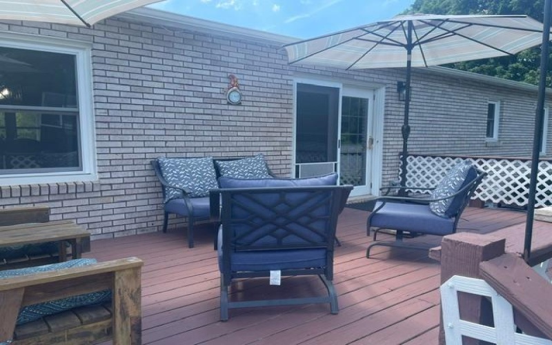 443 DUCK HOLLOW ROAD, Uniontown, 15401, 4 Bedrooms Bedrooms, 8 Rooms Rooms,2 BathroomsBathrooms,Residential,For Sale,DUCK HOLLOW ROAD,1758777