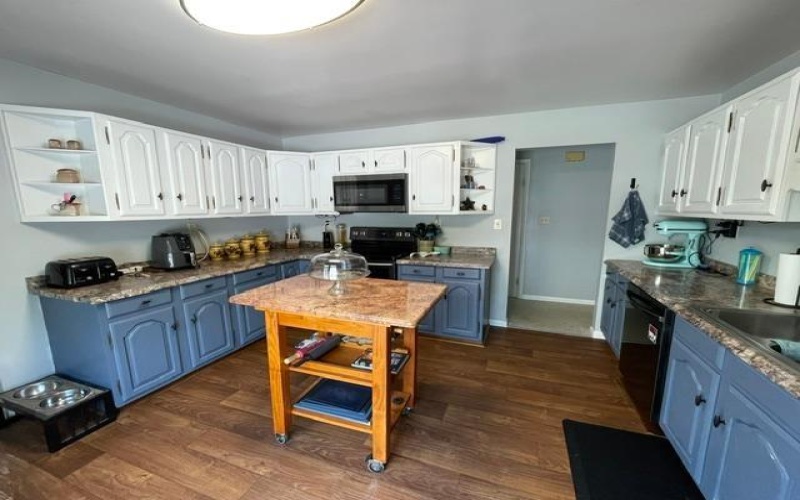 443 DUCK HOLLOW ROAD, Uniontown, 15401, 4 Bedrooms Bedrooms, 8 Rooms Rooms,2 BathroomsBathrooms,Residential,For Sale,DUCK HOLLOW ROAD,1758777