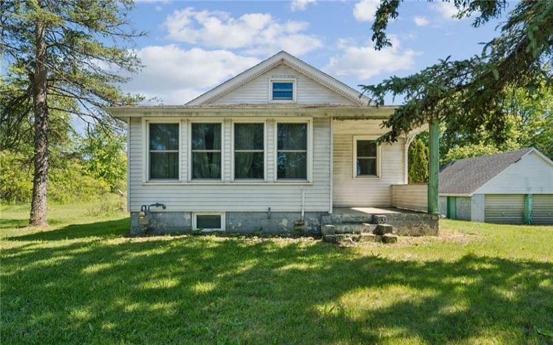 128 STATE ROUTE 981, ROSTRAVER, 15012, 2 Bedrooms Bedrooms, ,1 BathroomBathrooms,Residential,For Sale,STATE ROUTE 981,1758944
