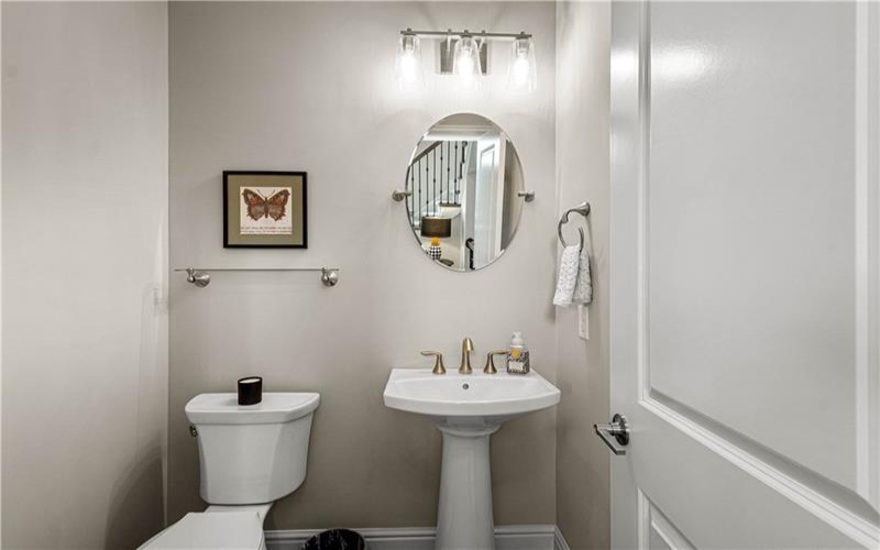 490 Harvest View Dr, Venetia, 15367, 3 Bedrooms Bedrooms, 13 Rooms Rooms,3.1 BathroomsBathrooms,Residential,For Sale,Harvest View Dr,1758976