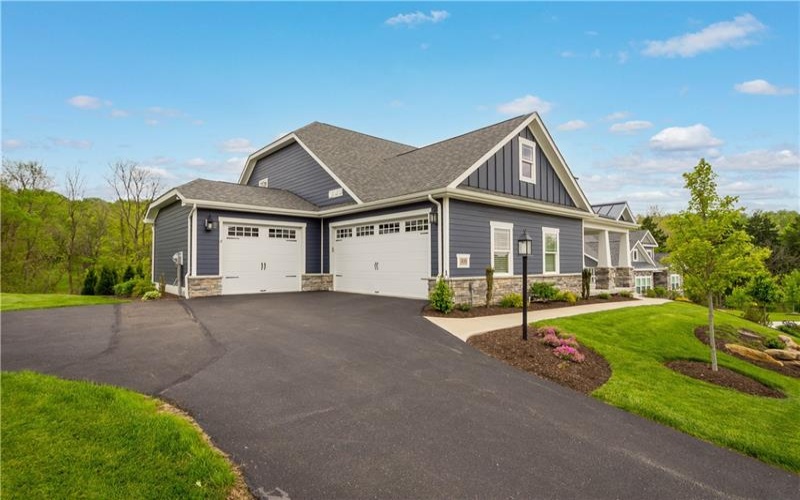 490 Harvest View Dr, Venetia, 15367, 3 Bedrooms Bedrooms, 13 Rooms Rooms,3.1 BathroomsBathrooms,Residential,For Sale,Harvest View Dr,1758976