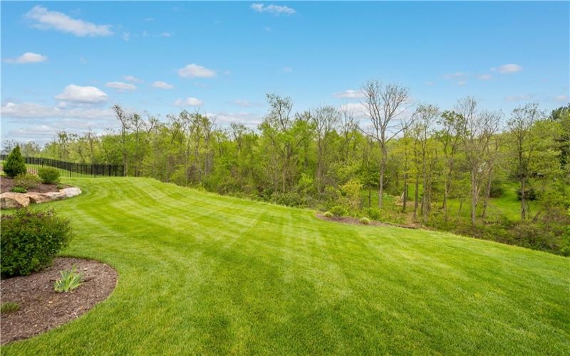 490 Harvest View Dr, Venetia, 15367, 3 Bedrooms Bedrooms, 13 Rooms Rooms,3.1 BathroomsBathrooms,Residential,For Sale,Harvest View Dr,1758976