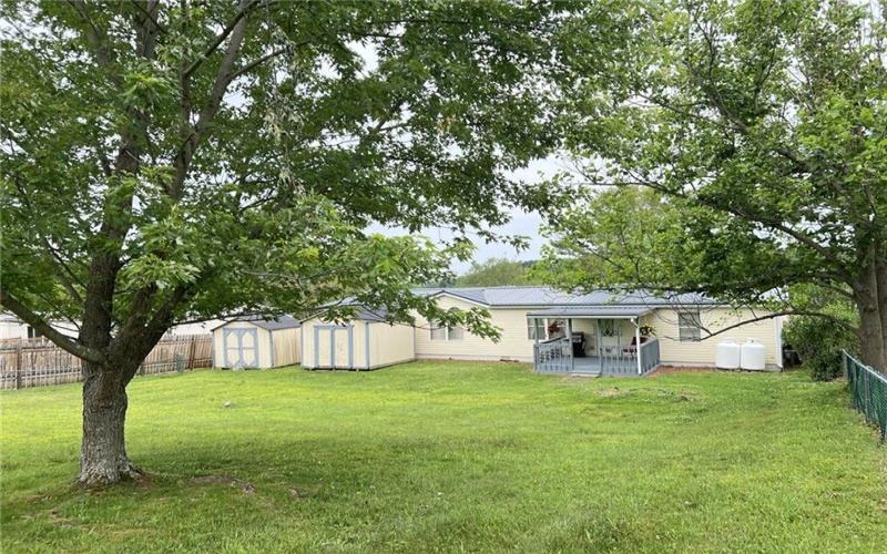 101 Arlene St, Hopwood, 15445, 3 Bedrooms Bedrooms, 7 Rooms Rooms,2 BathroomsBathrooms,Residential,For Sale,Arlene St,1759007