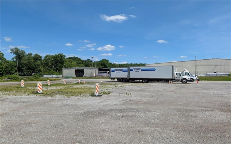 1635 New Stanton Ruffsdale Rd, Hunker, 15639, ,Commercial-industrial-business,For Sale,New Stanton Ruffsdale Rd,1759009
