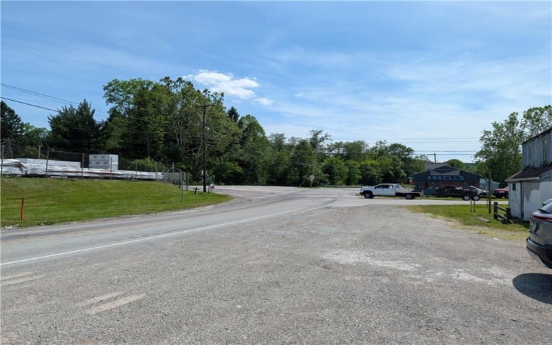 1635 New Stanton Ruffsdale Rd, Hunker, 15639, ,Commercial-industrial-business,For Sale,New Stanton Ruffsdale Rd,1759009