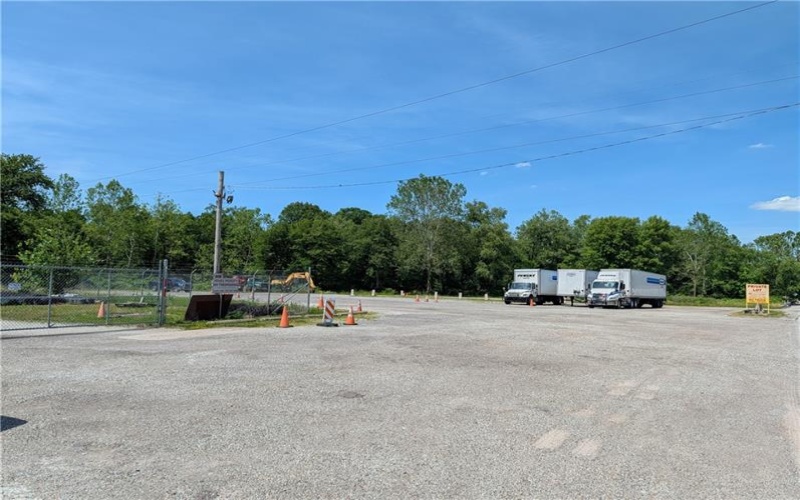 1635 New Stanton Ruffsdale Rd, Hunker, 15639, ,Commercial-industrial-business,For Sale,New Stanton Ruffsdale Rd,1759009