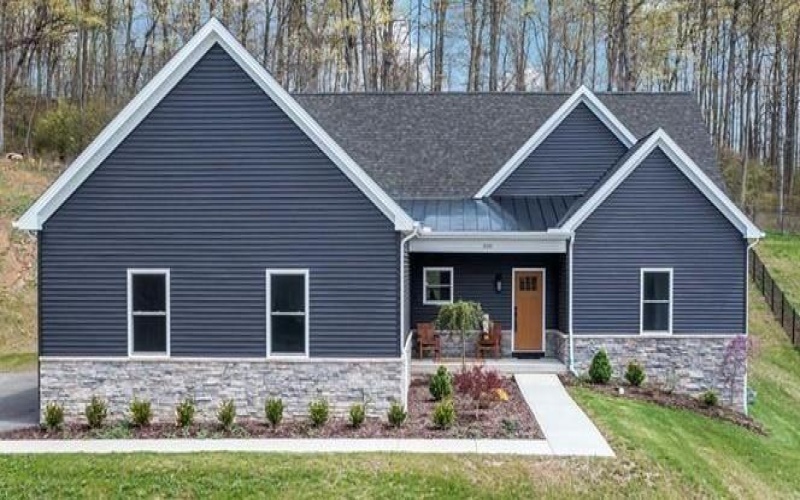 300 TIMBERLINE DR, Washington, 15301, 3 Bedrooms Bedrooms, 9 Rooms Rooms,2.1 BathroomsBathrooms,Residential,For Sale,TIMBERLINE DR,1759017