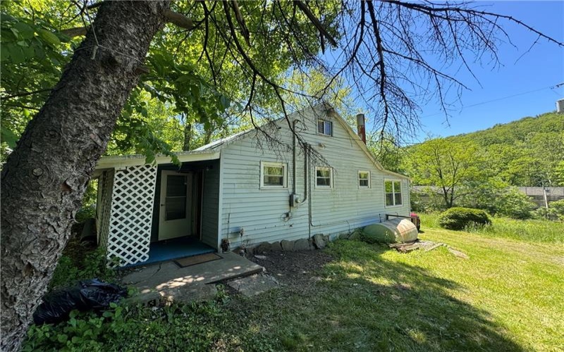 308 Buckboard Lane, Ligonier, 15658, 3 Bedrooms Bedrooms, ,1 BathroomBathrooms,Residential,For Sale,Buckboard Lane,1759110