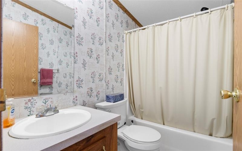 35 Circle Dr, Finleyville, 15332, 2 Bedrooms Bedrooms, 4 Rooms Rooms,1 BathroomBathrooms,Residential,For Sale,Circle Dr,1759122