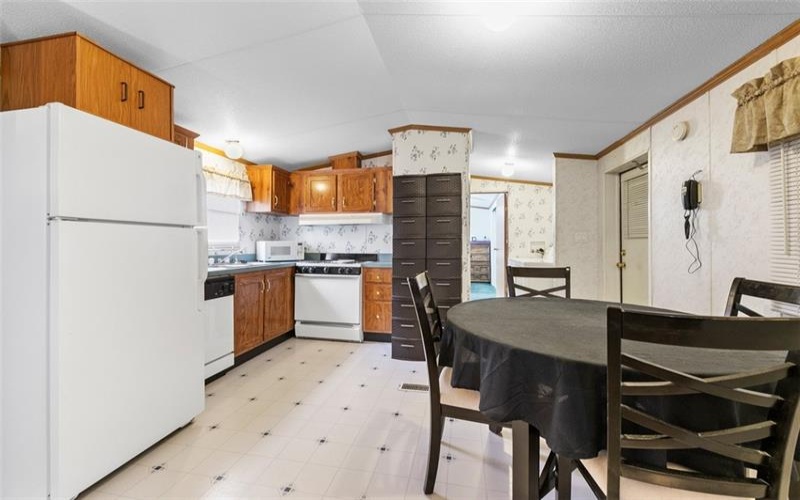 35 Circle Dr, Finleyville, 15332, 2 Bedrooms Bedrooms, 4 Rooms Rooms,1 BathroomBathrooms,Residential,For Sale,Circle Dr,1759122