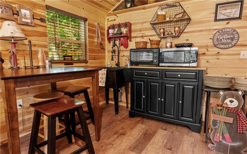 120 New Beaver Creek Rd, Markleysburg, 15459, 2 Bedrooms Bedrooms, ,1.1 BathroomsBathrooms,Residential,For Sale,New Beaver Creek Rd,1759161