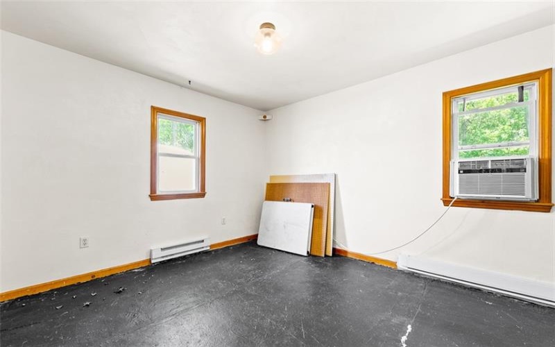 1065 University Dr, Connellsville, 15425, 3 Bedrooms Bedrooms, ,1 BathroomBathrooms,Residential,For Sale,University Dr,1759189