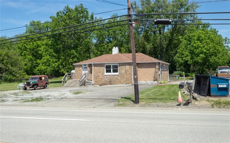 1065 University Dr, Connellsville, 15425, 3 Bedrooms Bedrooms, ,1 BathroomBathrooms,Residential,For Sale,University Dr,1759189