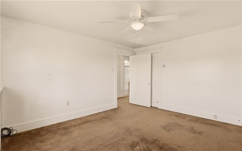 1221 Vine St, Connellsville, 15425, 3 Bedrooms Bedrooms, ,1 BathroomBathrooms,Residential,For Sale,Vine St,1754157
