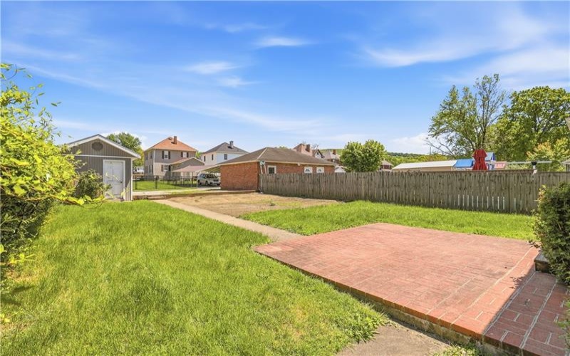 1221 Vine St, Connellsville, 15425, 3 Bedrooms Bedrooms, ,1 BathroomBathrooms,Residential,For Sale,Vine St,1754157