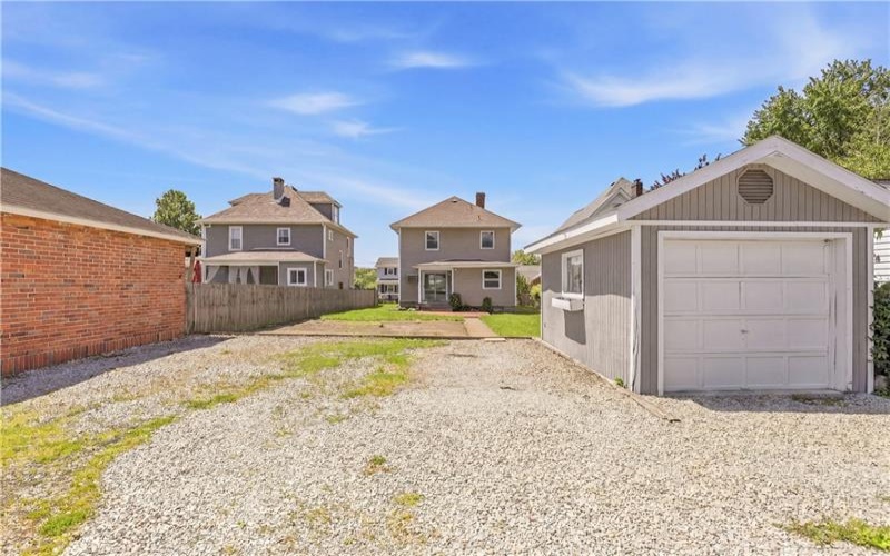 1221 Vine St, Connellsville, 15425, 3 Bedrooms Bedrooms, ,1 BathroomBathrooms,Residential,For Sale,Vine St,1754157