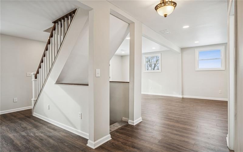 1095 Francis Blvd, New Kensington, 15068, 4 Bedrooms Bedrooms, 10 Rooms Rooms,3.1 BathroomsBathrooms,Residential,For Sale,Francis Blvd,1737047