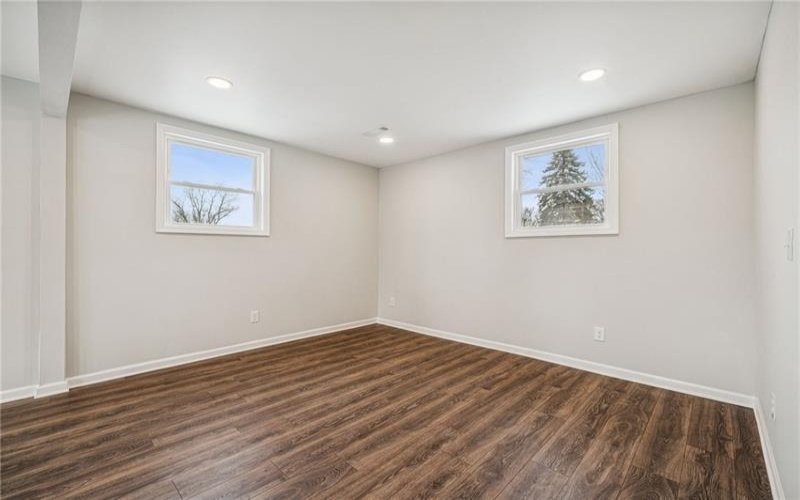 1095 Francis Blvd, New Kensington, 15068, 4 Bedrooms Bedrooms, 10 Rooms Rooms,3.1 BathroomsBathrooms,Residential,For Sale,Francis Blvd,1737047
