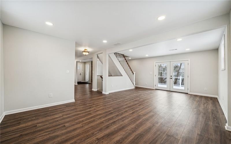 1095 Francis Blvd, New Kensington, 15068, 4 Bedrooms Bedrooms, 10 Rooms Rooms,3.1 BathroomsBathrooms,Residential,For Sale,Francis Blvd,1737047