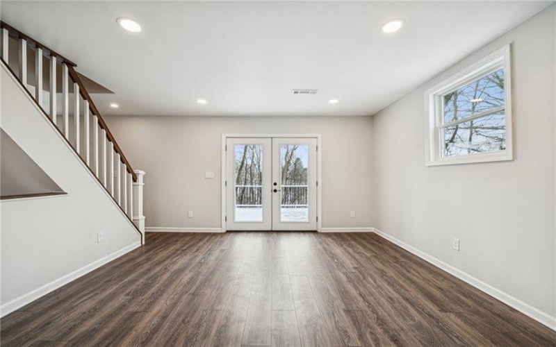 1095 Francis Blvd, New Kensington, 15068, 4 Bedrooms Bedrooms, 10 Rooms Rooms,3.1 BathroomsBathrooms,Residential,For Sale,Francis Blvd,1737047