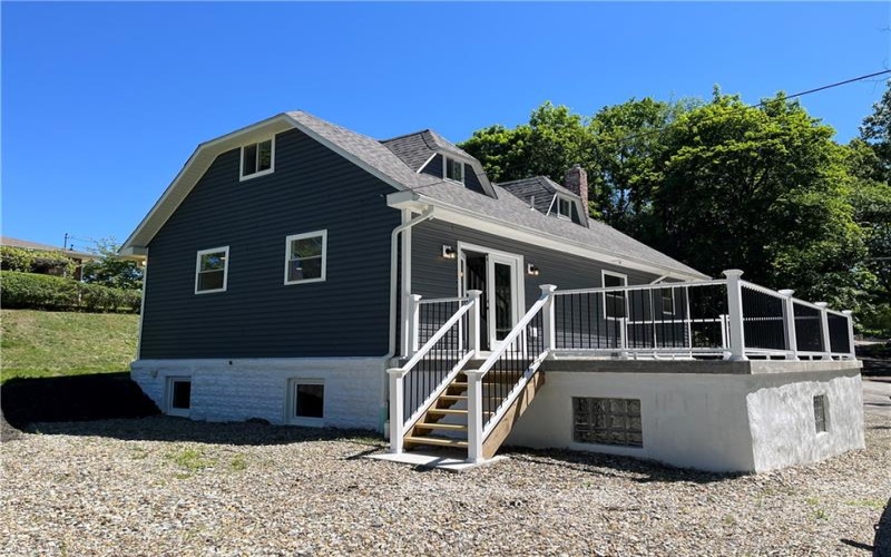 1095 Francis Blvd, New Kensington, 15068, 4 Bedrooms Bedrooms, 10 Rooms Rooms,3.1 BathroomsBathrooms,Residential,For Sale,Francis Blvd,1737047