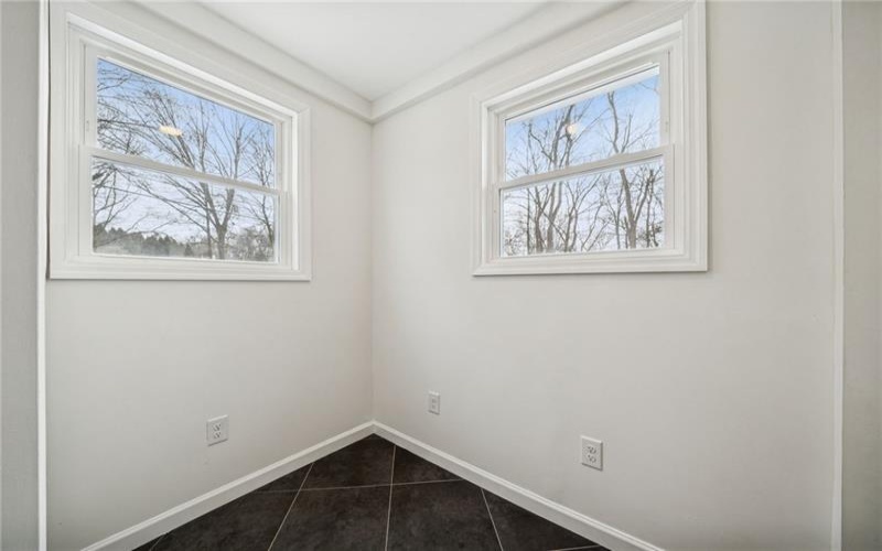 1095 Francis Blvd, New Kensington, 15068, 4 Bedrooms Bedrooms, 10 Rooms Rooms,3.1 BathroomsBathrooms,Residential,For Sale,Francis Blvd,1737047