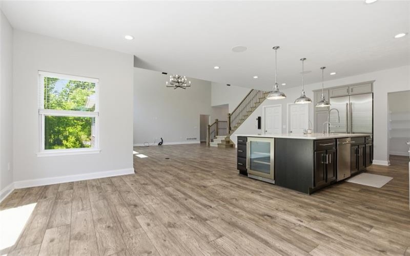 102 Eagle Lane, New Eagle, 15067, 4 Bedrooms Bedrooms, 10 Rooms Rooms,2.1 BathroomsBathrooms,Residential,For Sale,Eagle Lane,1758990