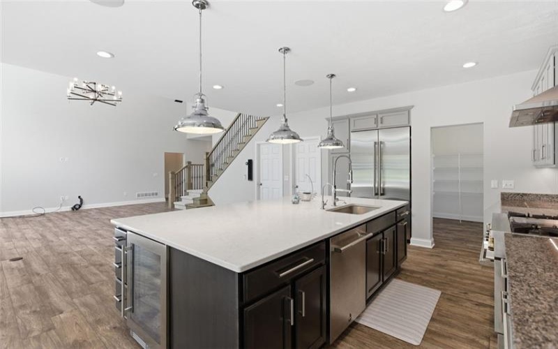 102 Eagle Lane, New Eagle, 15067, 4 Bedrooms Bedrooms, 10 Rooms Rooms,2.1 BathroomsBathrooms,Residential,For Sale,Eagle Lane,1758990