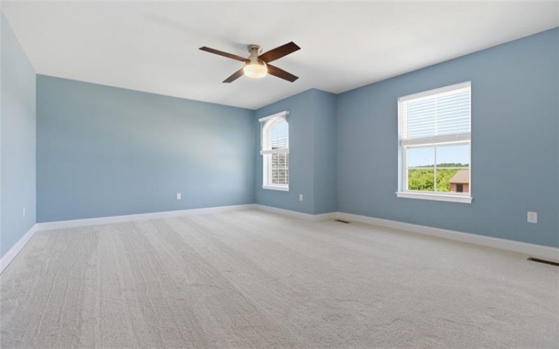 102 Eagle Lane, New Eagle, 15067, 4 Bedrooms Bedrooms, 10 Rooms Rooms,2.1 BathroomsBathrooms,Residential,For Sale,Eagle Lane,1758990