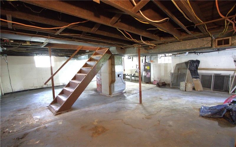 233 Allen Avenue, Donora, 15033, ,Multi-unit,For Sale,Allen Avenue,1759003