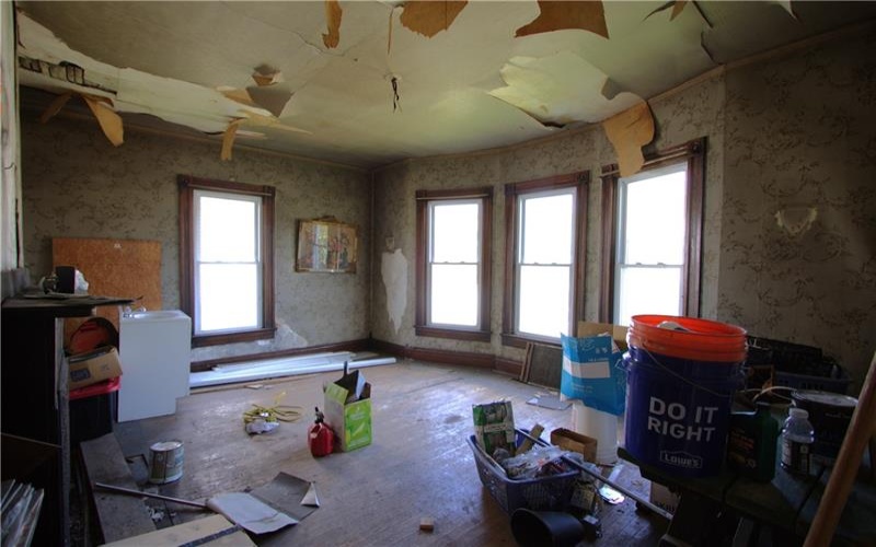 233 Allen Avenue, Donora, 15033, ,Multi-unit,For Sale,Allen Avenue,1759003