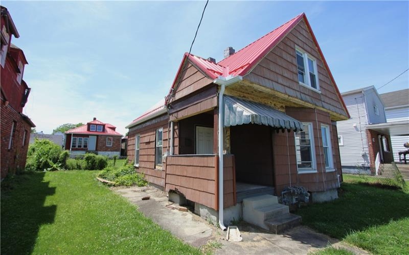 233 Allen Avenue, Donora, 15033, ,Multi-unit,For Sale,Allen Avenue,1759003