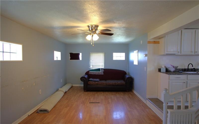 233 Allen Avenue, Donora, 15033, ,Multi-unit,For Sale,Allen Avenue,1759003