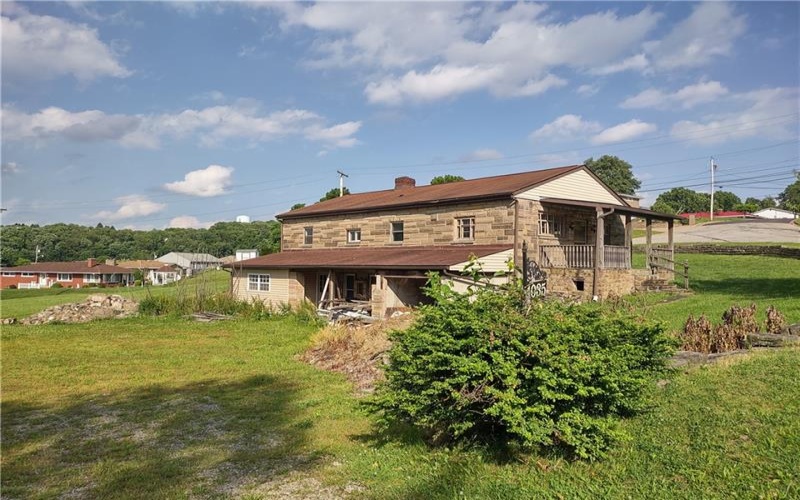 1035 Ohio Street, Jeannette, 15644, 5 Bedrooms Bedrooms, ,Residential,For Sale,Ohio Street,1759218