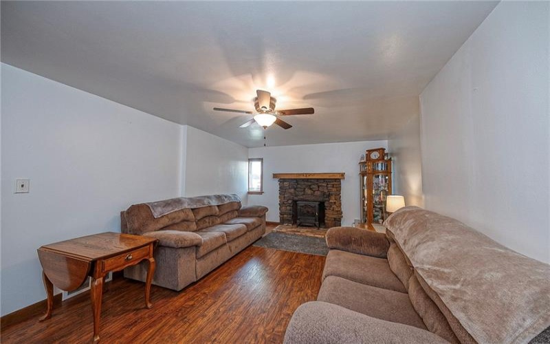 335 Liberty Ave, Washington, 15301, 4 Bedrooms Bedrooms, 11 Rooms Rooms,2 BathroomsBathrooms,Residential,For Sale,Liberty Ave,1759366
