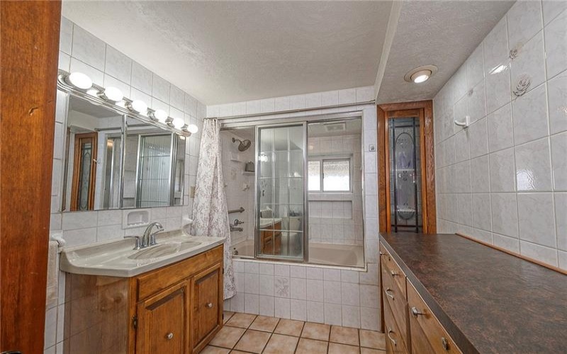 335 Liberty Ave, Washington, 15301, 4 Bedrooms Bedrooms, 11 Rooms Rooms,2 BathroomsBathrooms,Residential,For Sale,Liberty Ave,1759366