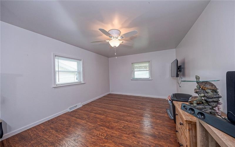 335 Liberty Ave, Washington, 15301, 4 Bedrooms Bedrooms, 11 Rooms Rooms,2 BathroomsBathrooms,Residential,For Sale,Liberty Ave,1759366