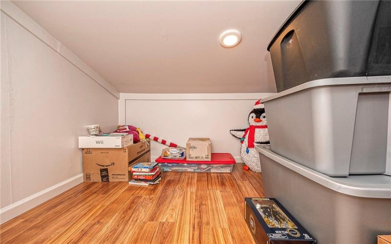 335 Liberty Ave, Washington, 15301, 4 Bedrooms Bedrooms, 11 Rooms Rooms,2 BathroomsBathrooms,Residential,For Sale,Liberty Ave,1759366