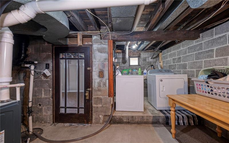 335 Liberty Ave, Washington, 15301, 4 Bedrooms Bedrooms, 11 Rooms Rooms,2 BathroomsBathrooms,Residential,For Sale,Liberty Ave,1759366