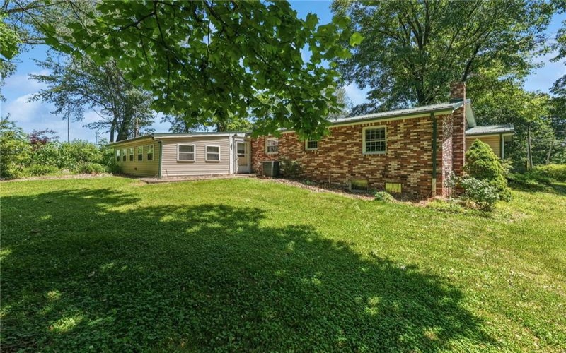 267 Pizza Barn Road, Blairsville, 15717, 3 Bedrooms Bedrooms, 7 Rooms Rooms,2 BathroomsBathrooms,Residential,For Sale,Pizza Barn Road,1759393