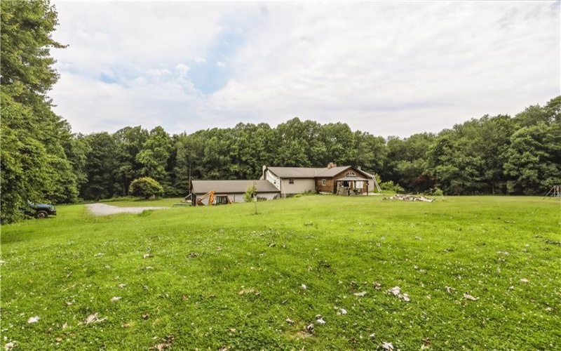 3210 State Route 31, Acme, 15610, 3 Bedrooms Bedrooms, ,2 BathroomsBathrooms,Residential,For Sale,State Route 31,1759398